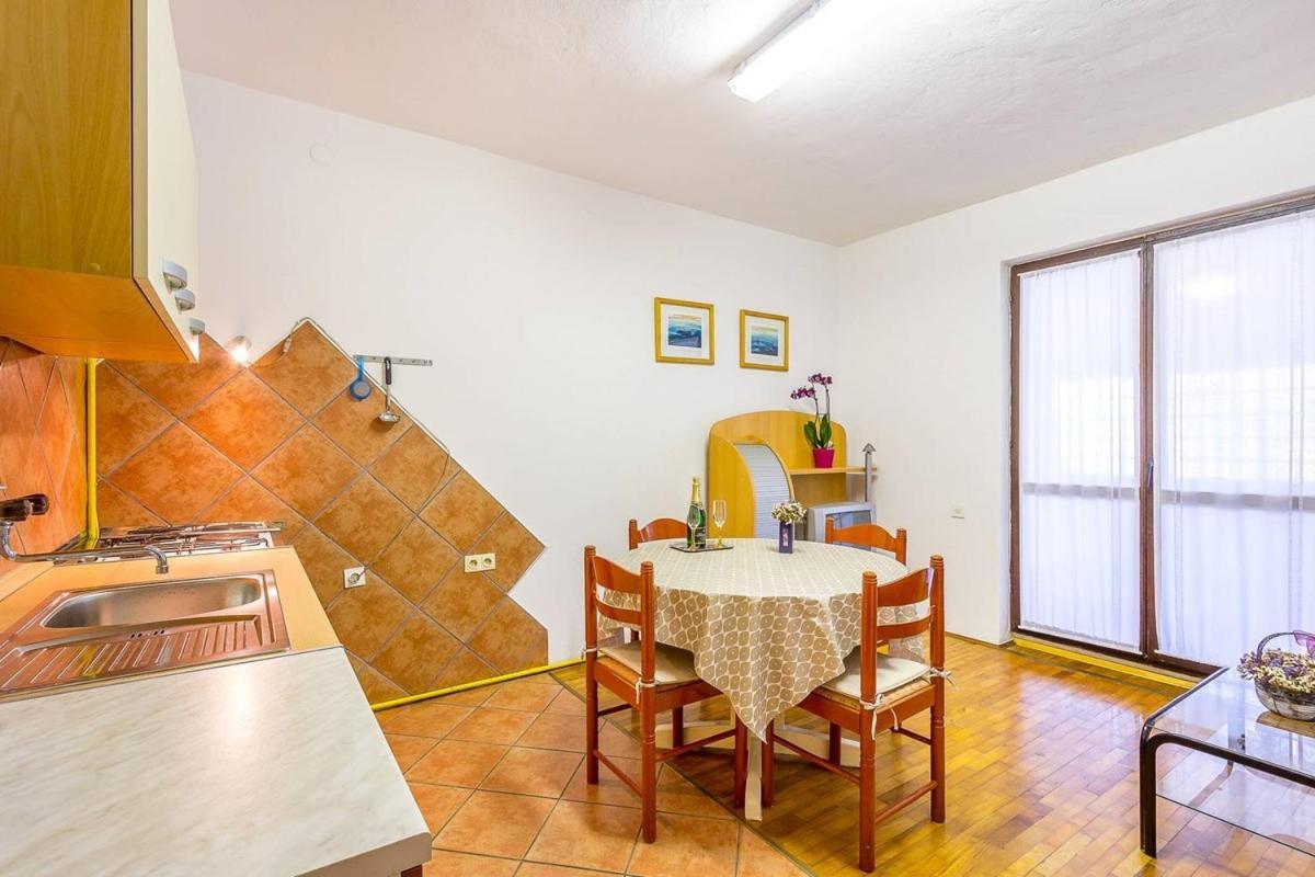 Apartments Dragica Valbandon Ngoại thất bức ảnh