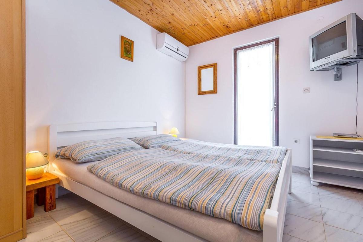 Apartments Dragica Valbandon Ngoại thất bức ảnh