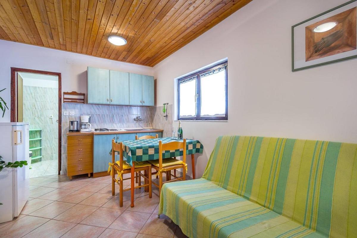 Apartments Dragica Valbandon Ngoại thất bức ảnh