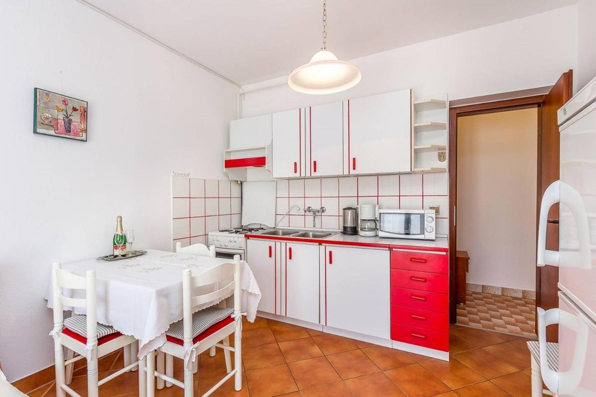 Apartments Dragica Valbandon Ngoại thất bức ảnh