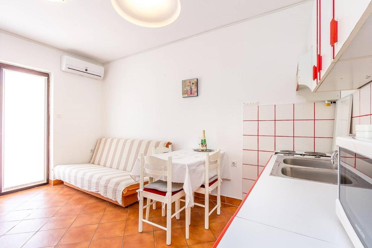 Apartments Dragica Valbandon Ngoại thất bức ảnh